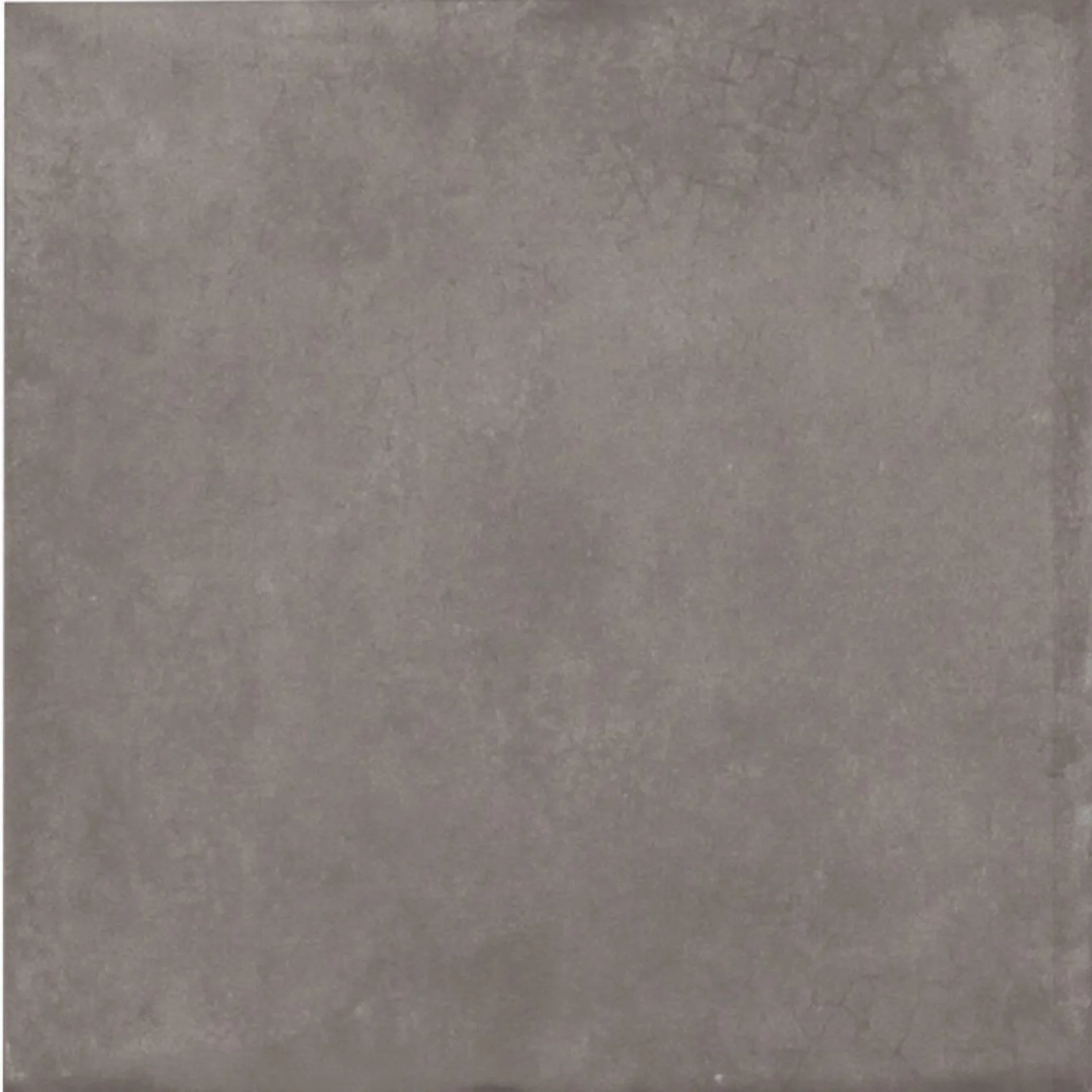 Zendaya Silver 115x115.jpg