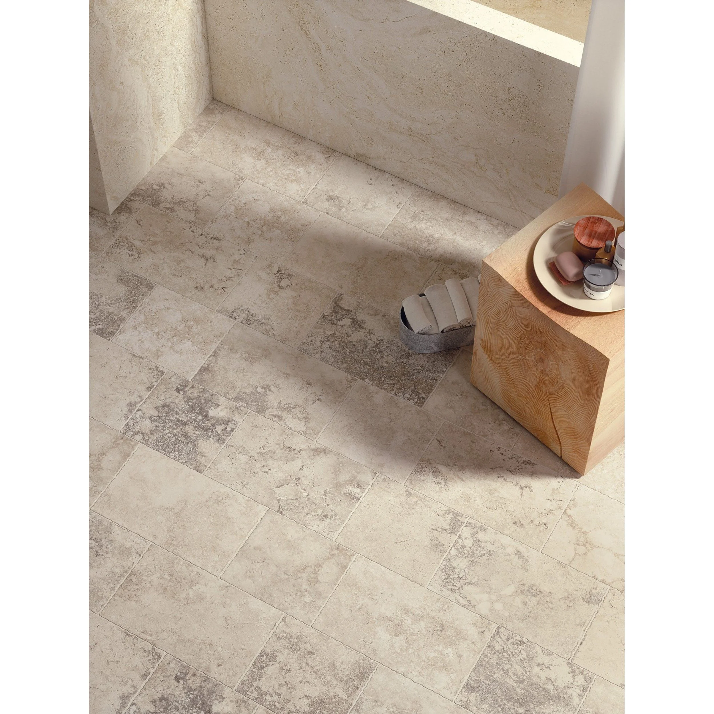 Clutha Classic White 600x1200#1.jpg (Copy)