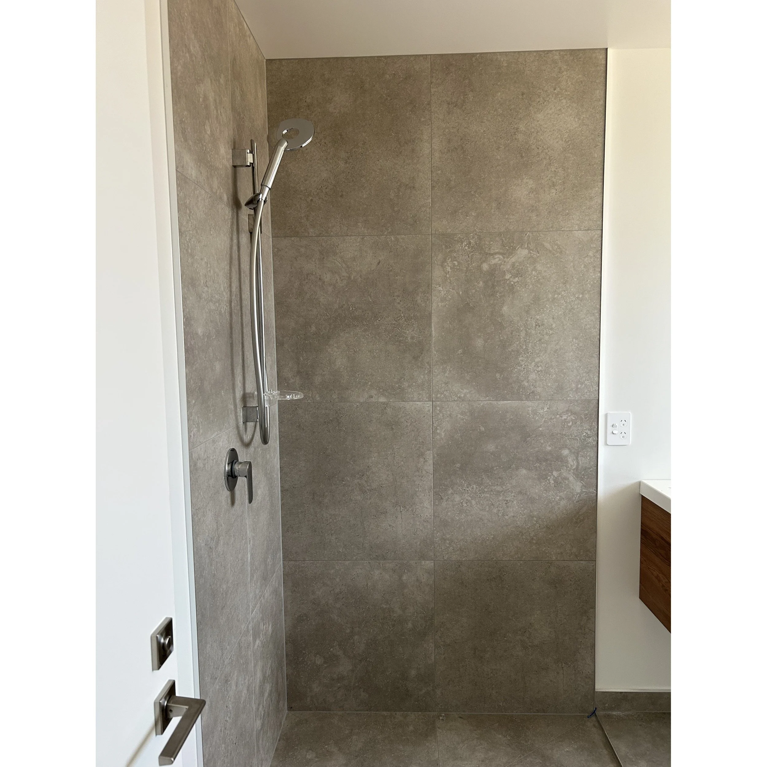 Dakota-Tiles-Timaru-smoke.jpg