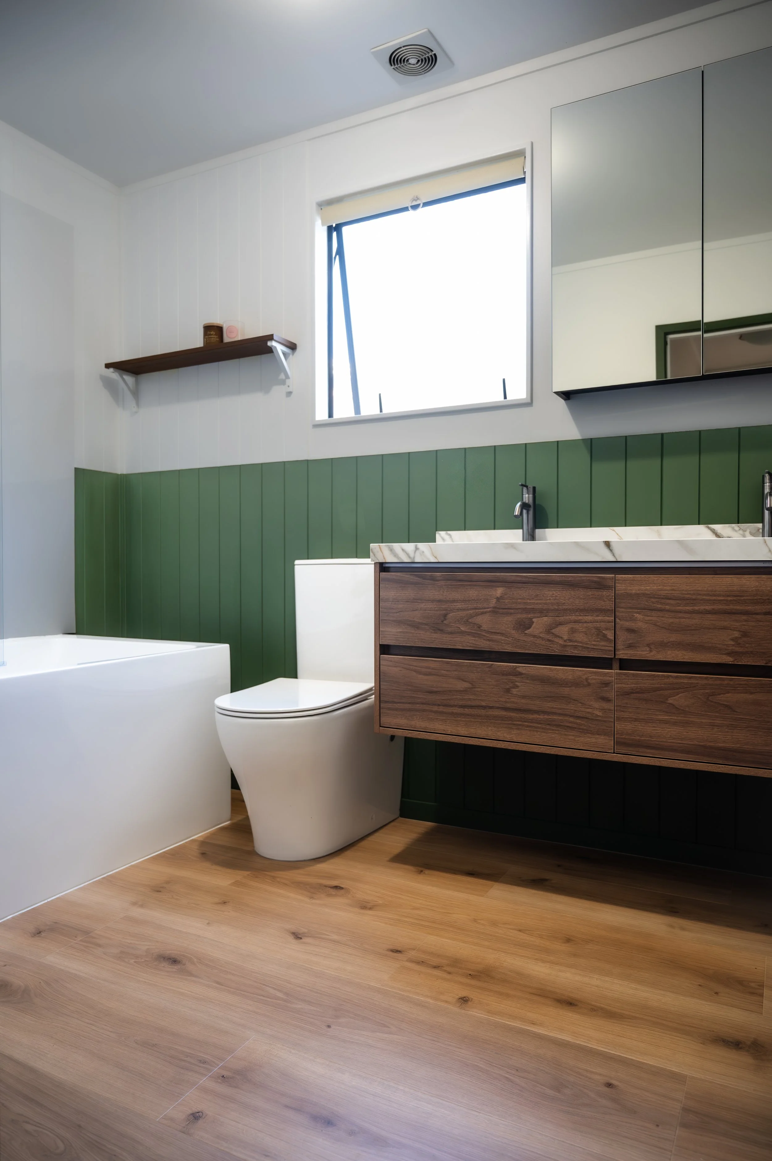 Oasis Wide Blond Oak #3.jpg