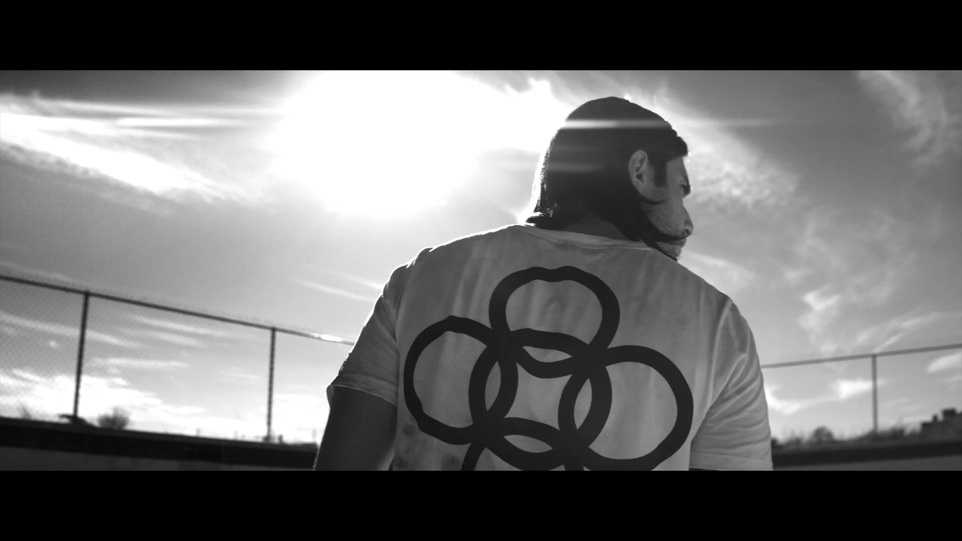 alesso less is more henrik hanson