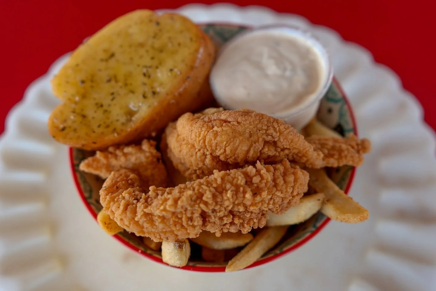 Mini fish basket perfect for kids. #poboy #foryou #225batonrouge #bestpoboy #bestofbatonrouge #food #kidsmenu #shrimp#foryou#follwme