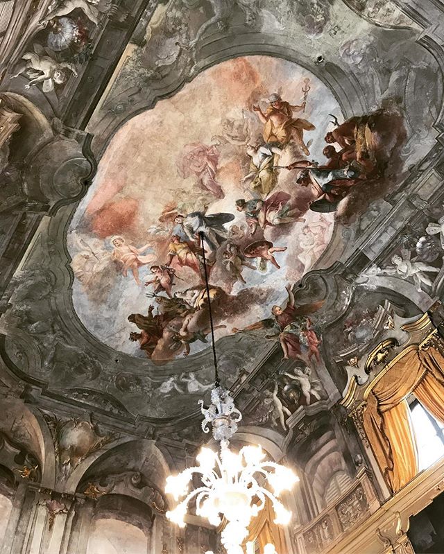 Palazzo Litta, Milano
Fresco by Giovanni Antonio Cucchi?
#palazzolitta #milano #paintedceiling