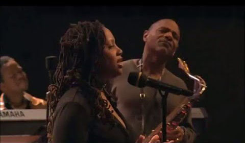 Lalah Hathaway and Kirk Whalum performing the song It's What I Do . Source: https://www.youtube.com/watch?v=oTYu2oRXDJg