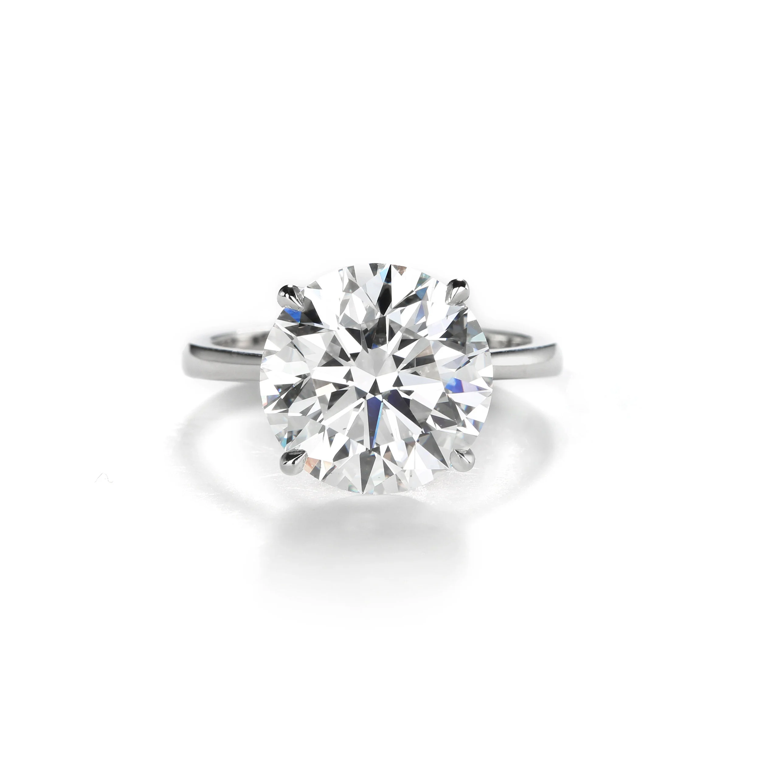 Round Brilliant Ring