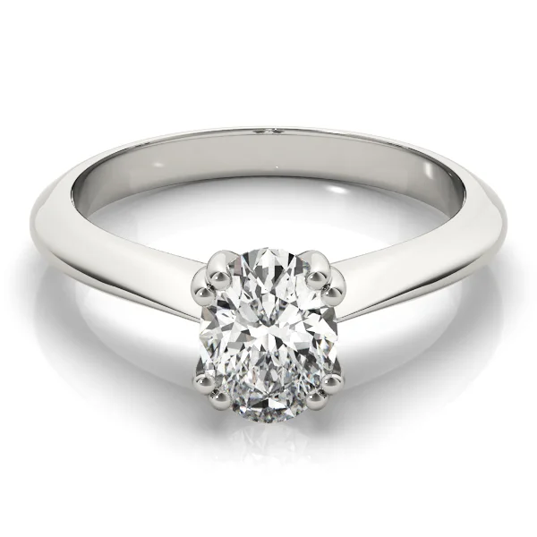 Oval Solitaire in 18k White Gold