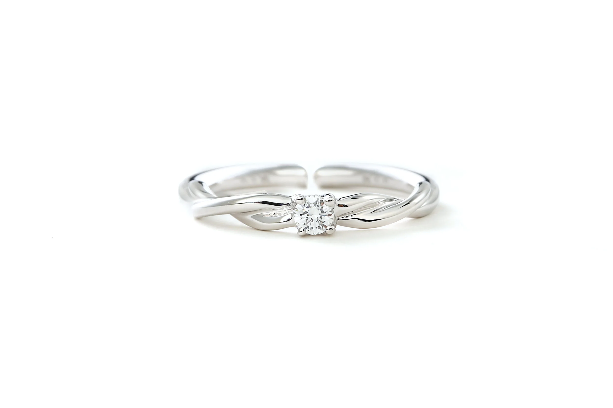 Baby Twist Diamond Ring