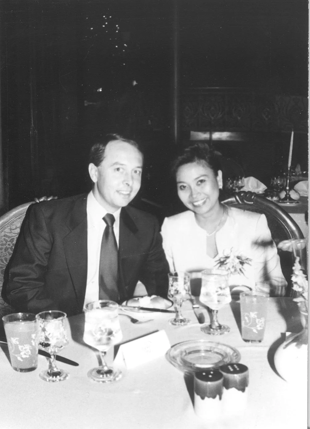 Manila Hotel -Maynila Restuarant 1988.JPG