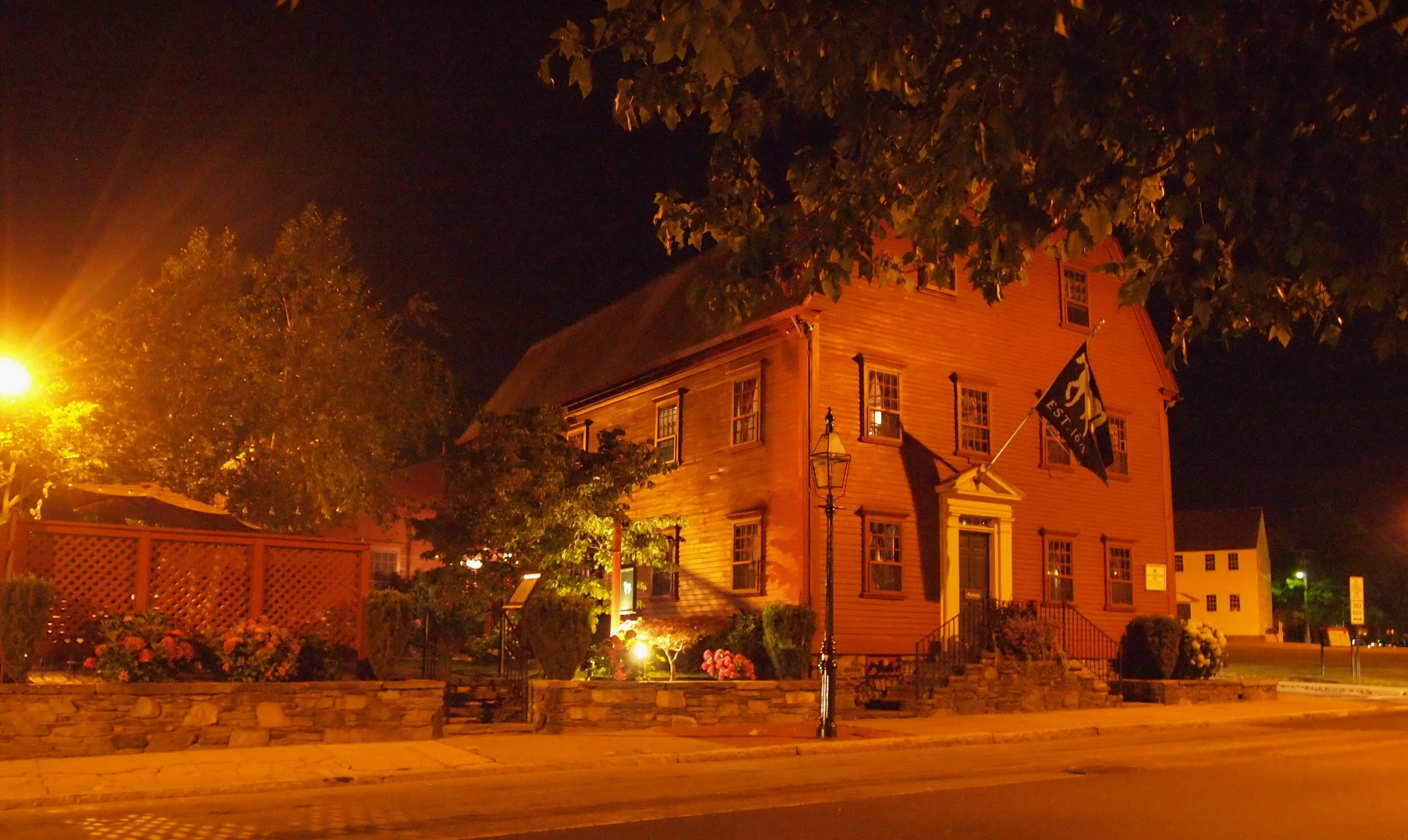 ghosttours.jpg