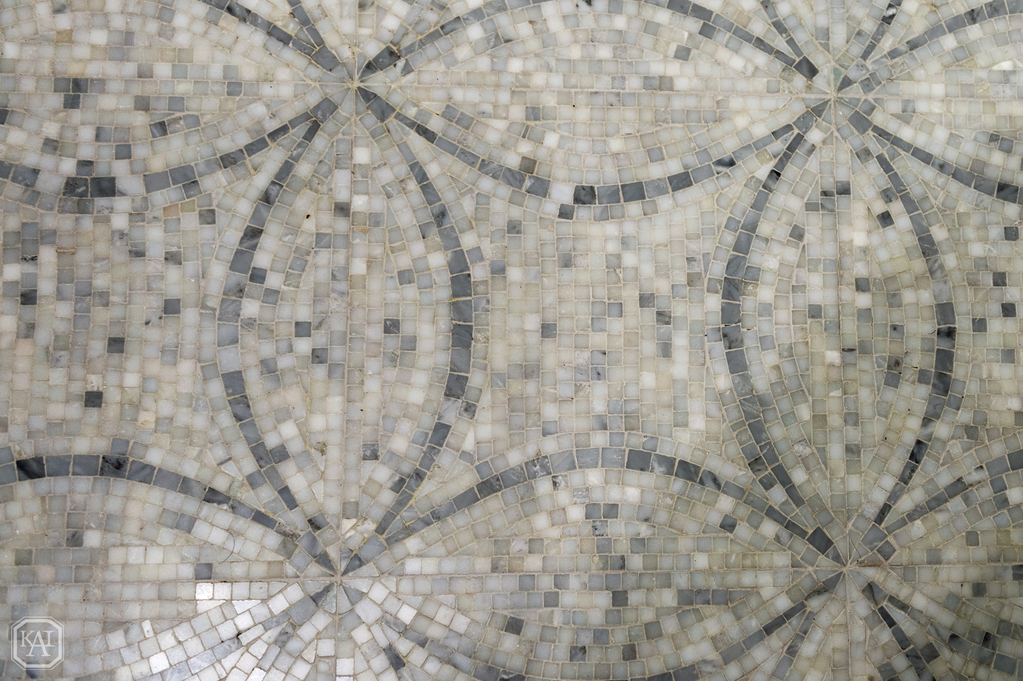 HUSAIN_POWDER ROOM_MOSAIC FLOOR DETAIL SHOT_FINAL_6719.jpg