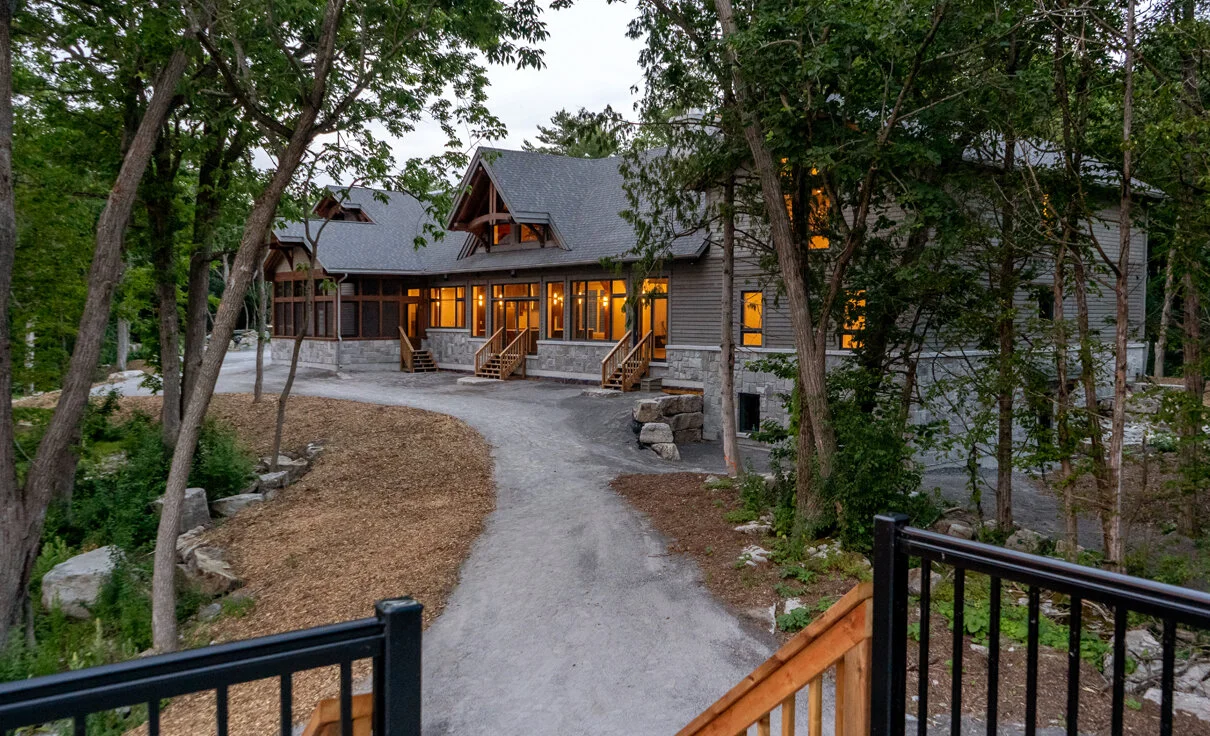 MP_Traditional_House25_BayofQuinte_1210x736_3.jpg