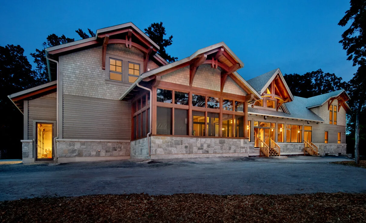 MP_Traditional_House25_BayofQuinte_1210x736_4.jpg