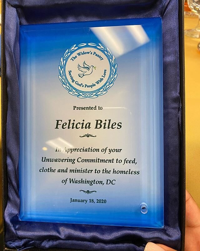 Congratulations to our founder Felicia Biles, for receiving the Public Service Award at the Widow&rsquo;s Pantry 10th Anniversary Gala &amp; Fundraiser.  We love partnering with other organizations to fulfill the mission of helping our homeless commu