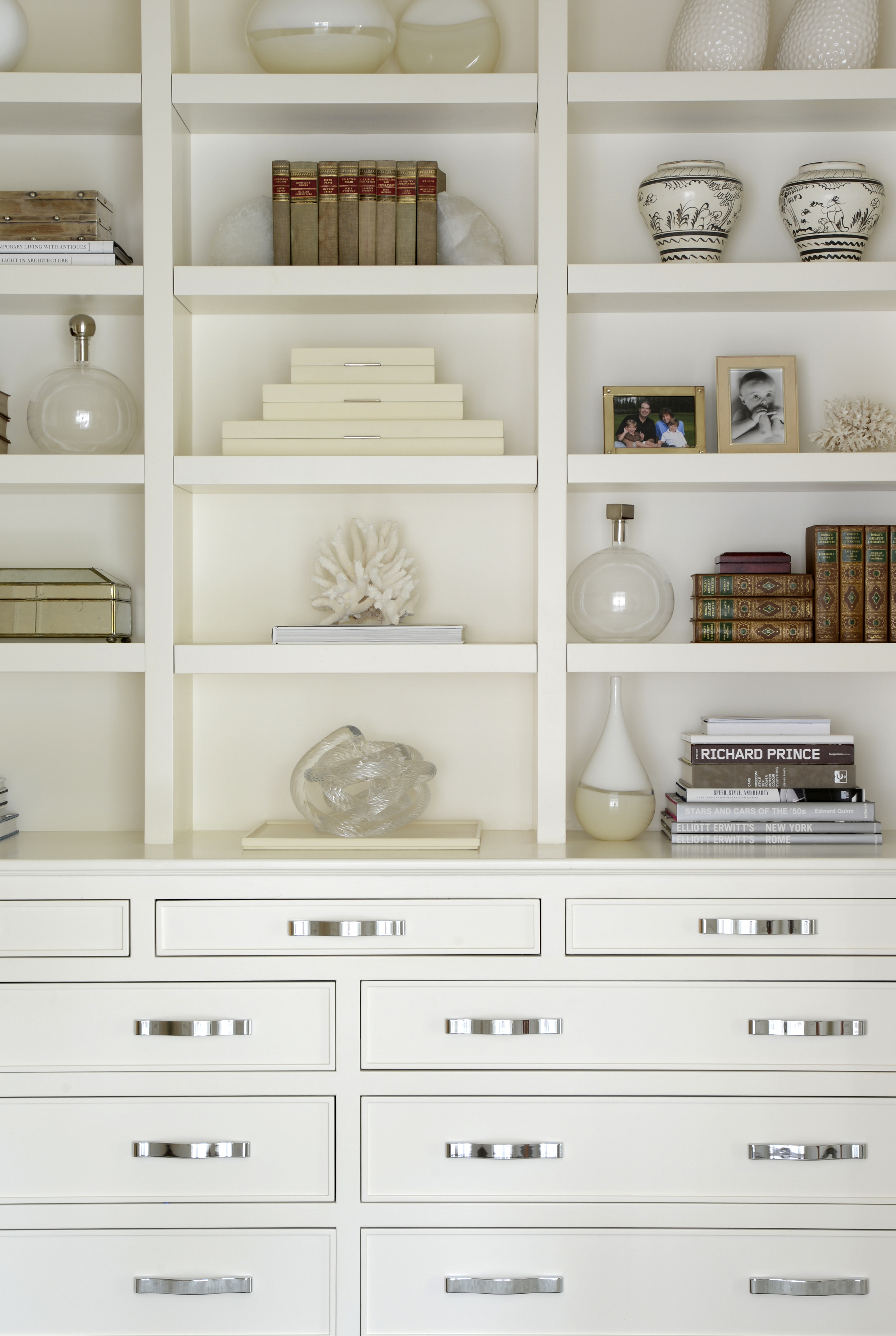 hall into bedroom detail1922.jpg