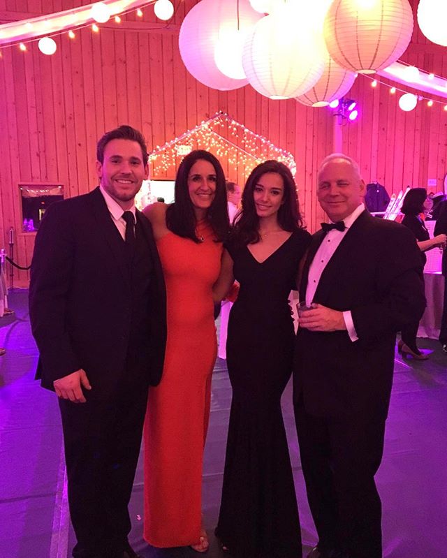 When you attend a black tie and your boss is there too. #cleanupwell #lovemyjob #smsball #strattonmountain #vermont #blacktieevent