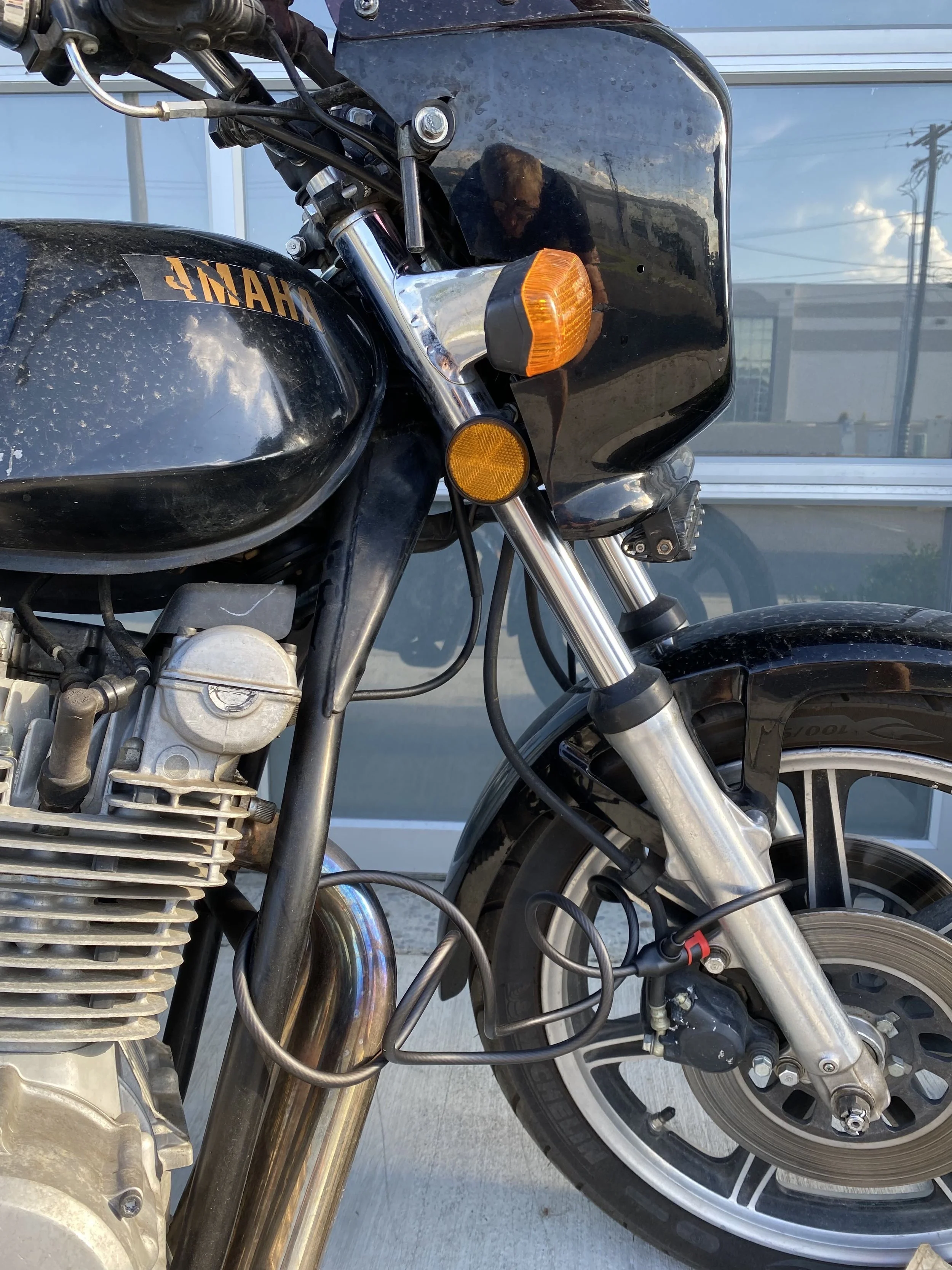XS 750