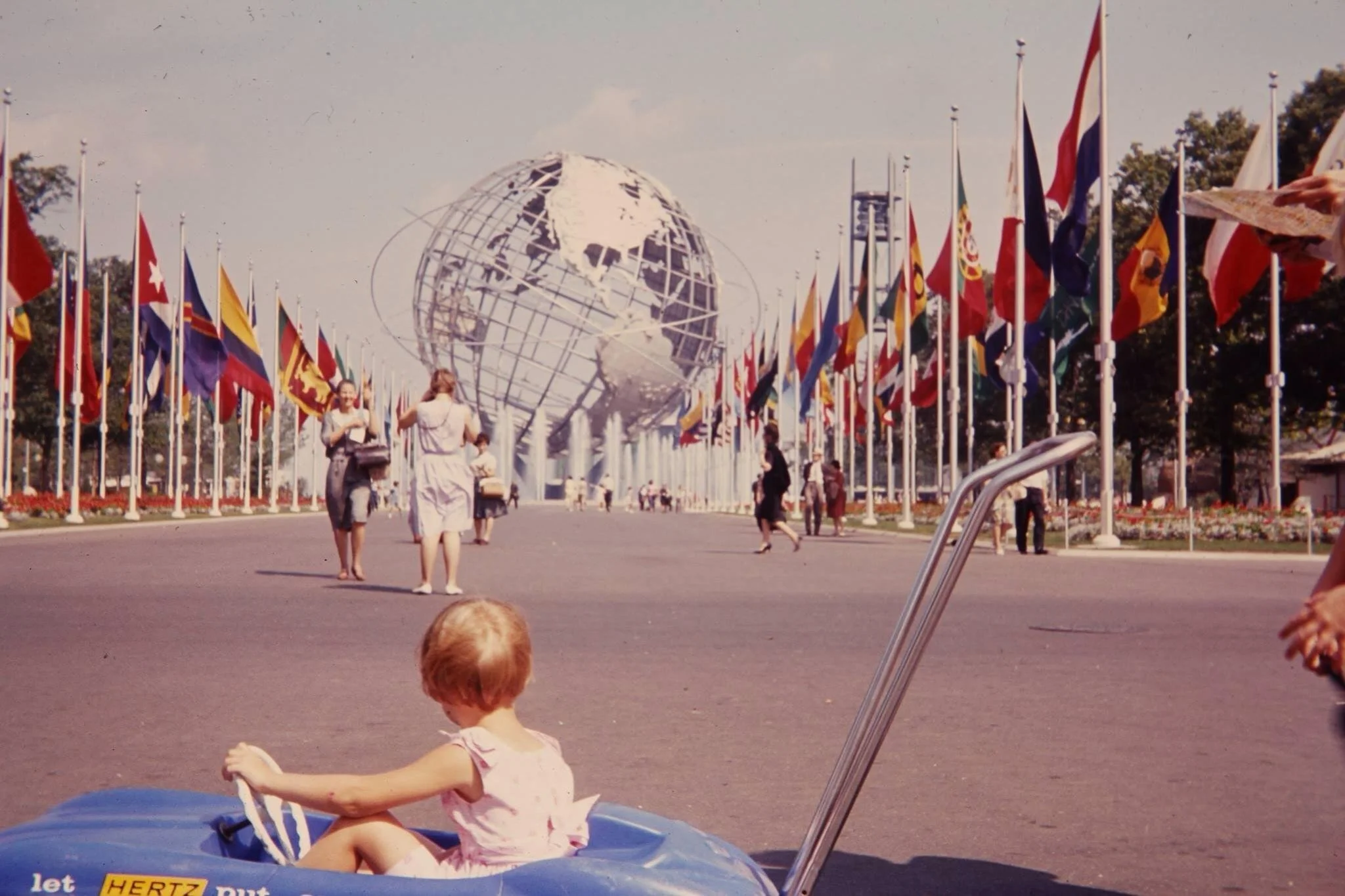 worldsfairbabyunisphere1964.jpeg