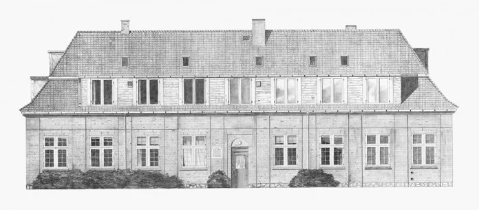 Jernbanebygningen.