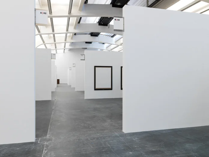 Elmgreen & Dragset: The Well Fair, Installation view | Photo: Eric Gregory Powell | Courtesy of UCCA.