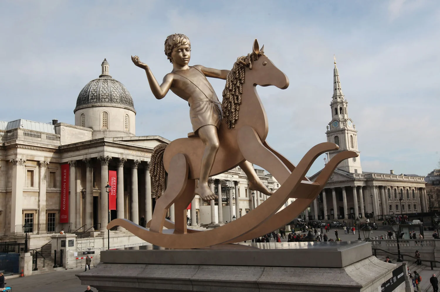 Elmgreen & Dragset, Powerless Structures, Fig.101, 2012. Den fjerde plint, Trafalgar Square, London. Foto: James O. Jenkins.
