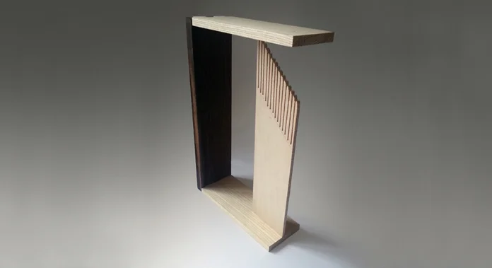 "Nedskæringer”, 2015 | Skulptur i røget eg og ahorn af Johannes Holt-Iversen | Photo: Emil Vinther Sørensen.