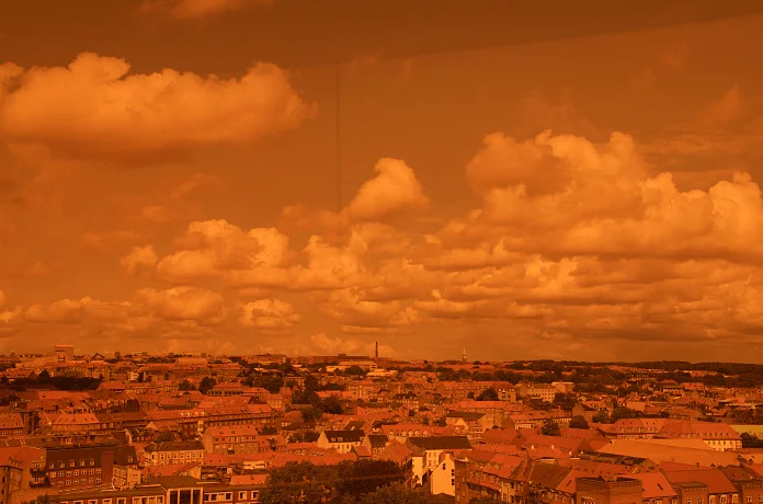 Aarhus set fra ARoS’ regnbue af Olafur Eliasson.