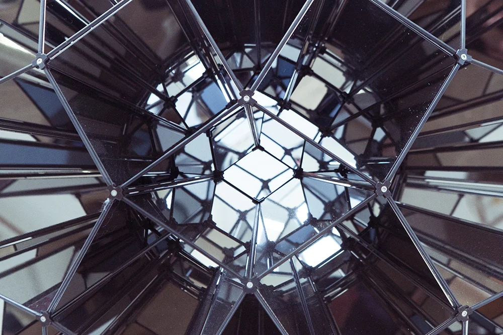 I8 Gallery | Olafur Eliasson.