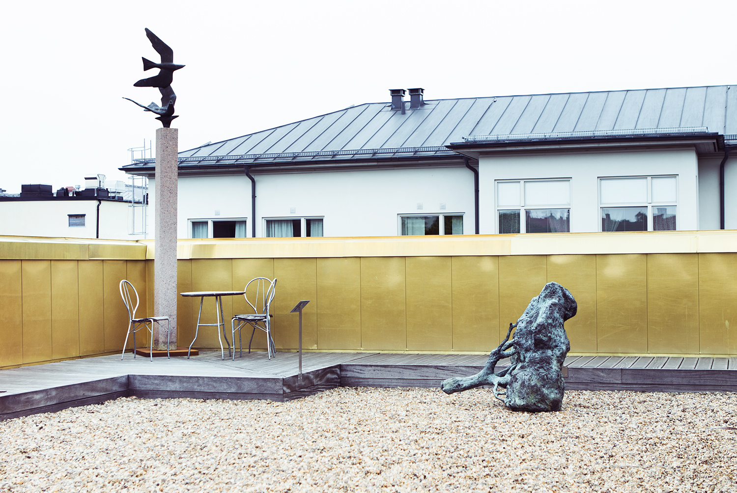 The roof terrace at Sven-Harrys Konstmuseum | Photo by Rikke Luna & Matias © I DO ART Agency.