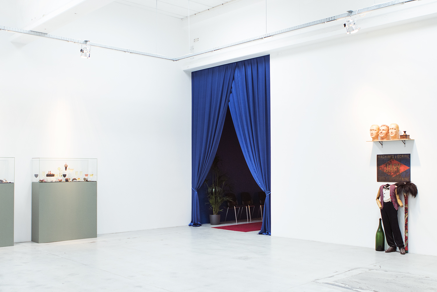 Guillaume Bijl at Galleri Nicolai Wallner | Photo by I DO ART Agency.
