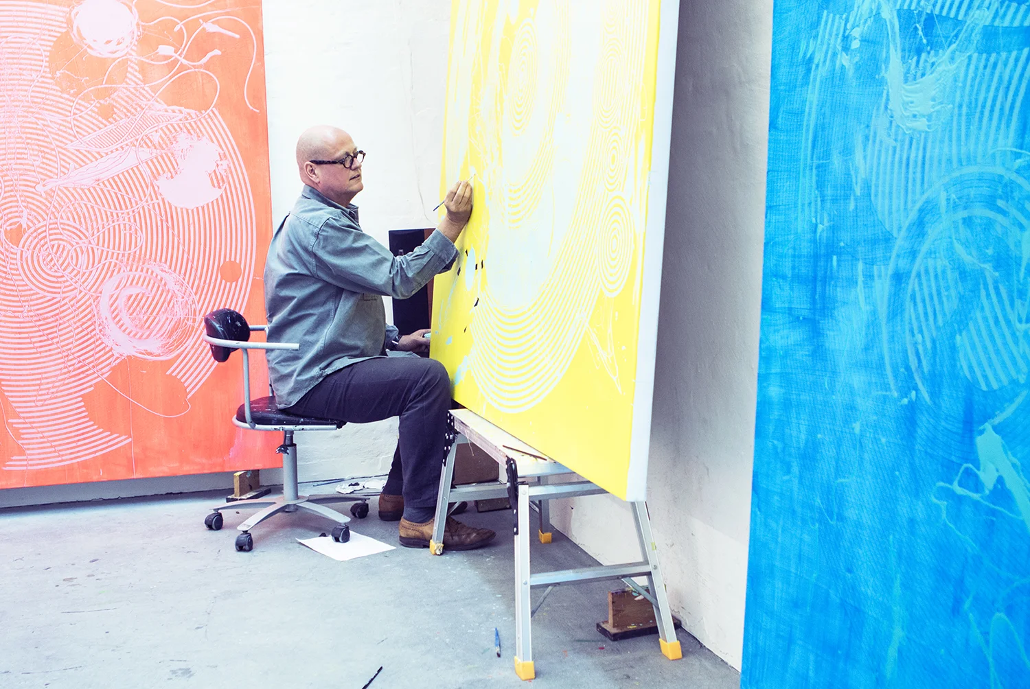 Artist Nils Erik Gjerdevik in his studio | Photo by Rikke Luna & Matias © I DO ART Agency.