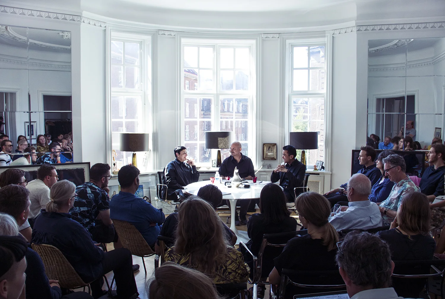 Chart Talk | Photos by Rikke Luna & Matias © I DO ART Agency.