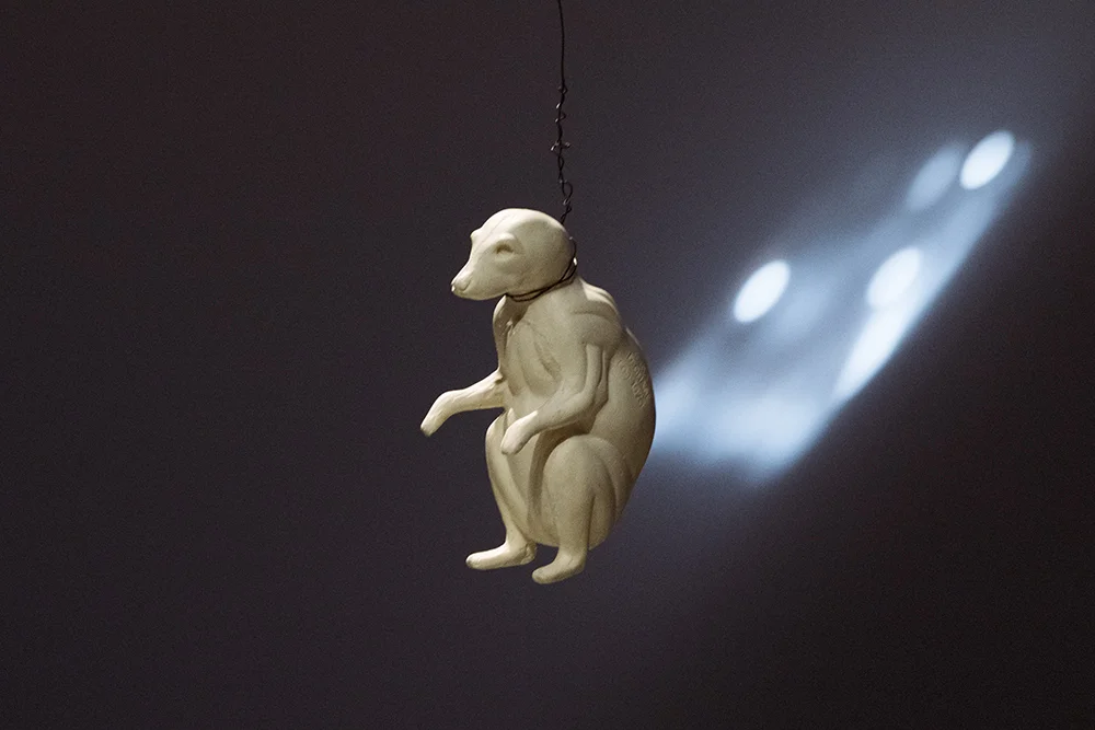 Bruce Nauman, Hanging Carousel (George Skins a Fox) | Photos by Rikke Luna & Matias © I DO ART Agency.