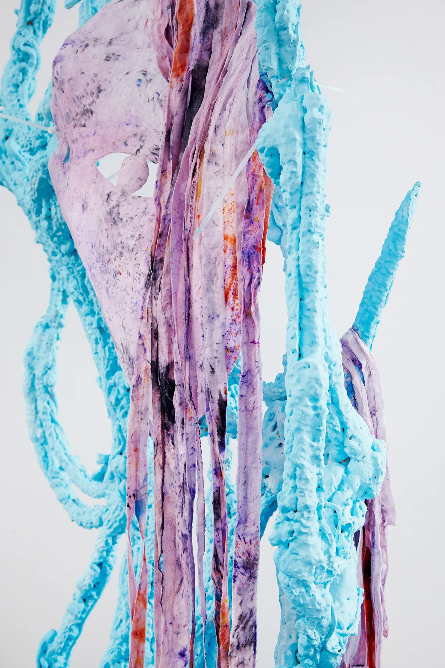 Trophy (The Saddest Profile Picture), 2016, expanding foam, textile dye, waterglass, rope. | Photo: Krisztián Zana.