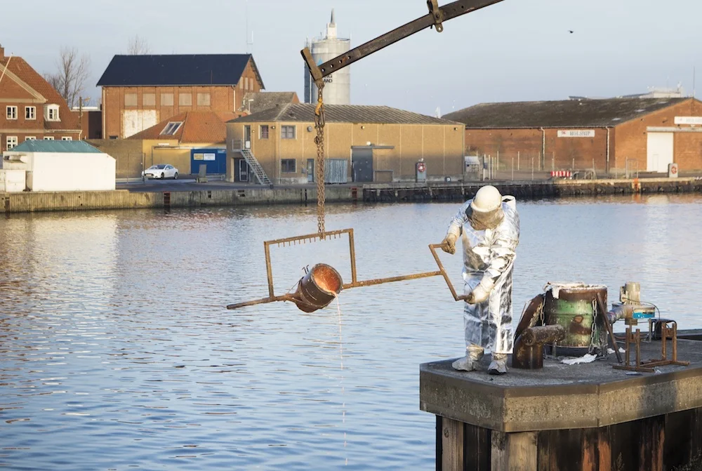 Fra A Kassens Bronze Pour i Køge, januar 2017, foto: I DO ART Agency