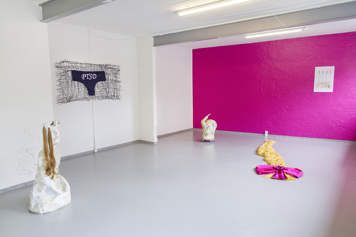 Anna Walther "Bad Reflection", installation view. Foto: A. Delafontaine.