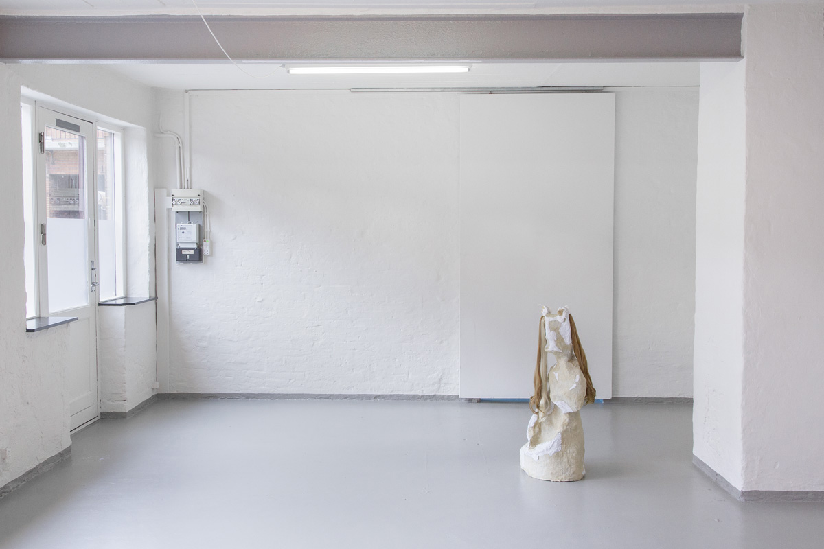 Anna Walther "Bad Reflection", installation view. Foto: A. Delafontaine.