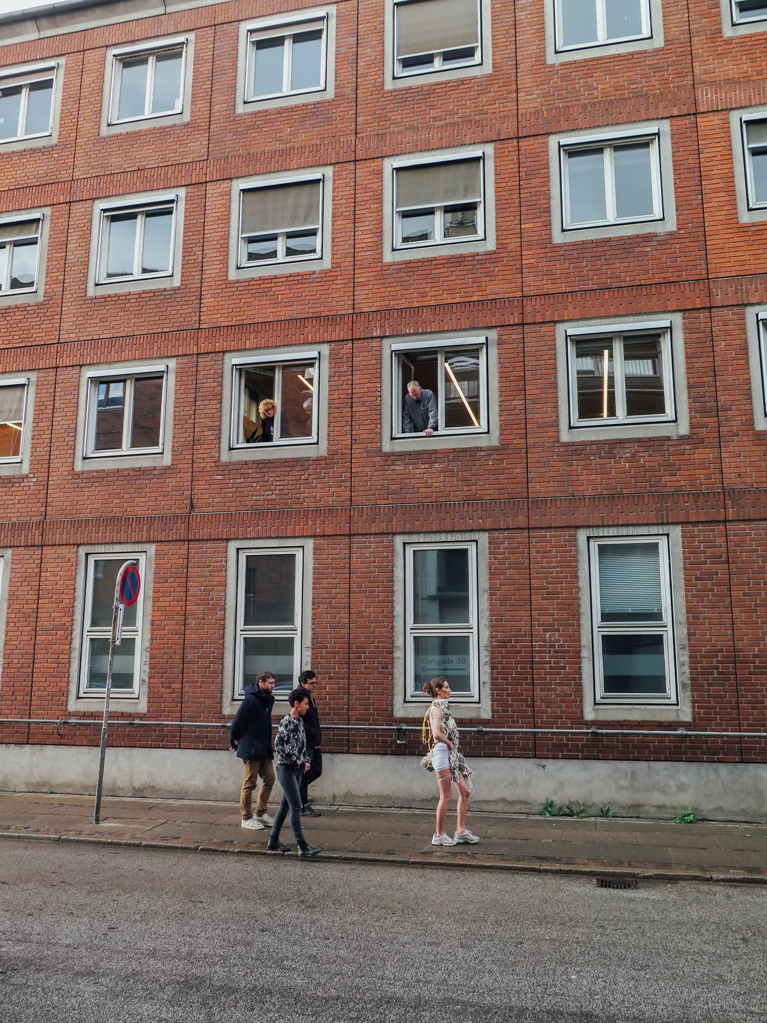 EC1 24H Day #12: Nana-Francisca Schottlander curated by Paola Paleari. Photo Johan Rauhe.