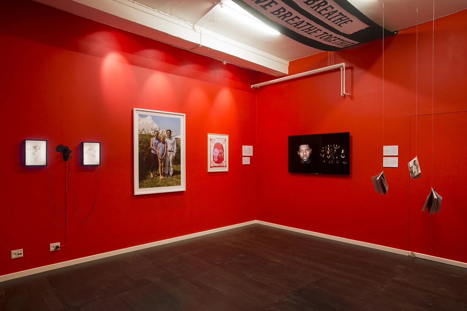 “Decolonizing Appearance“ (installation view). Photo: Mads Holm.