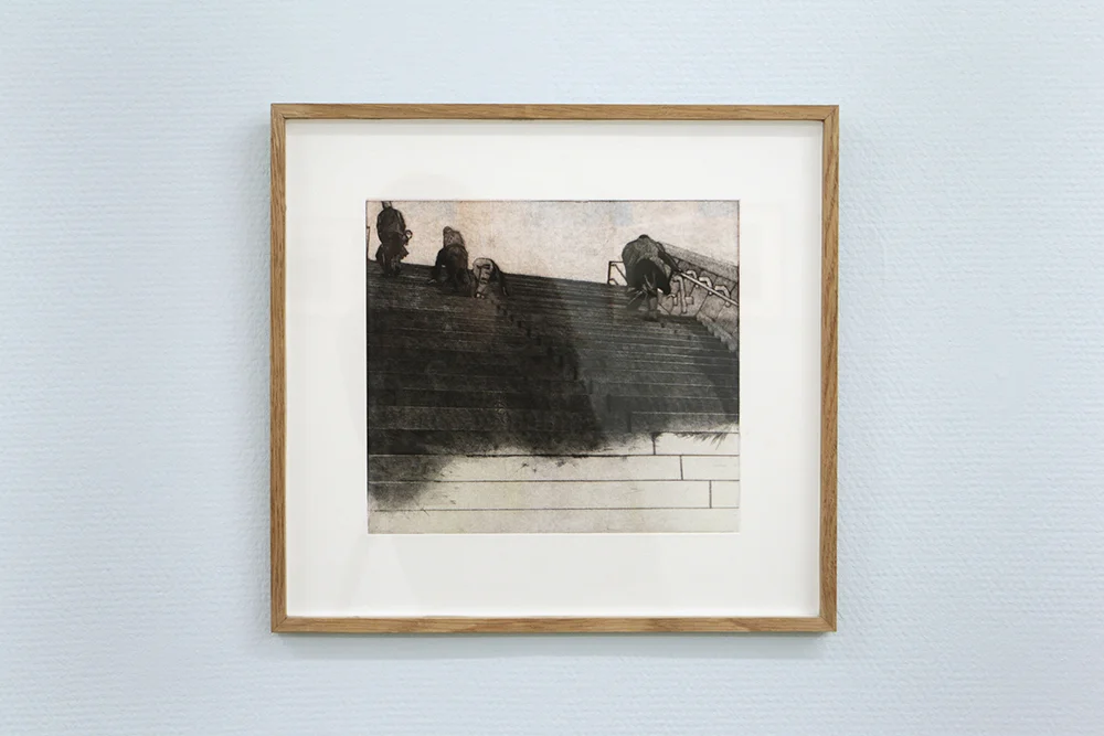 Malou da Cunha Bang “Morgenmøde 1,” 2018 (Mezzotinte og koldnål, 39 x 35,5 cm).