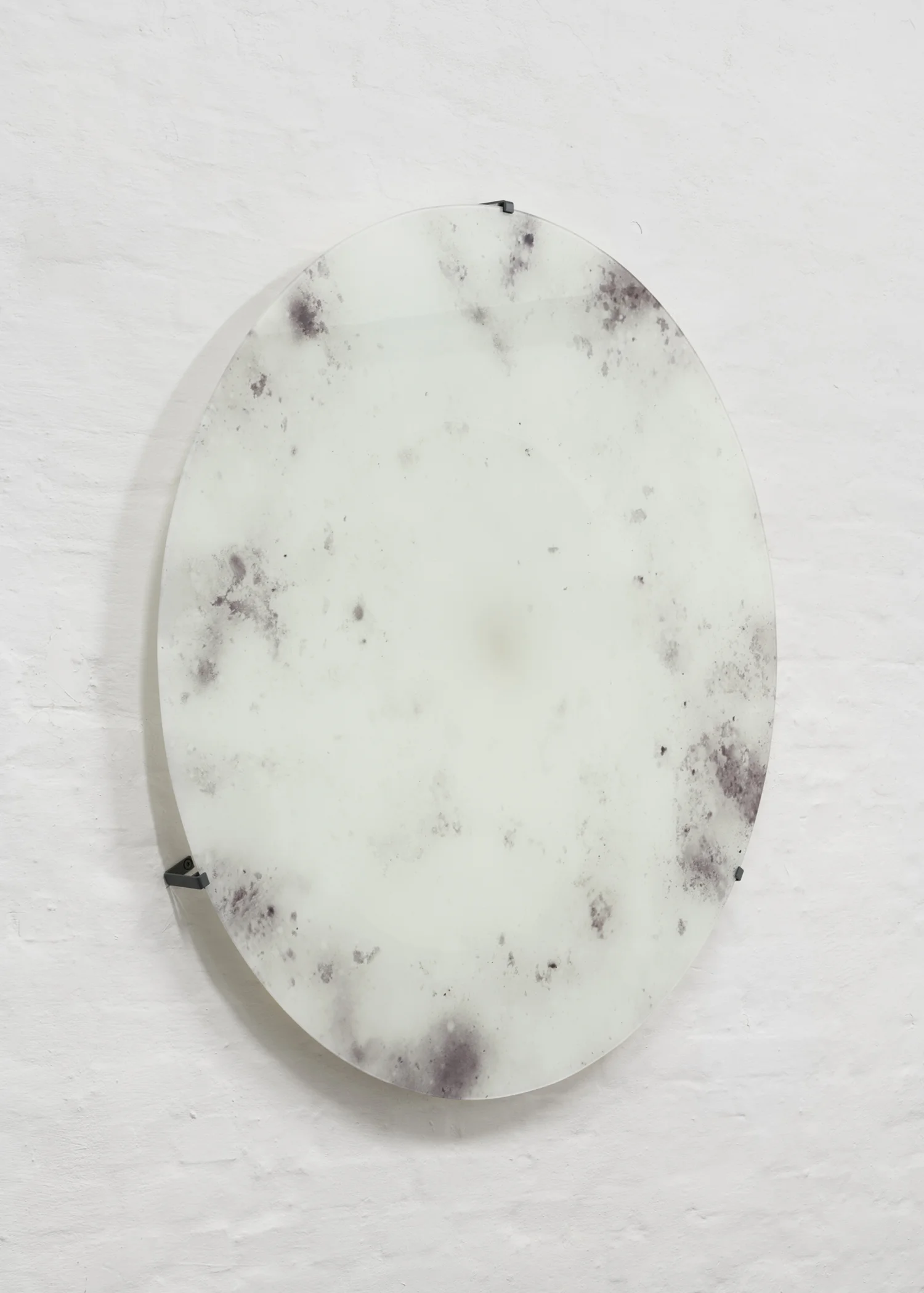 Jakob Oredsson âUnseen Being Seen (series),â 2019 (UV Print on 4 mm circular glass sheet, steel brackets. Ă: 110 cm). Photo: David Stjernholm.