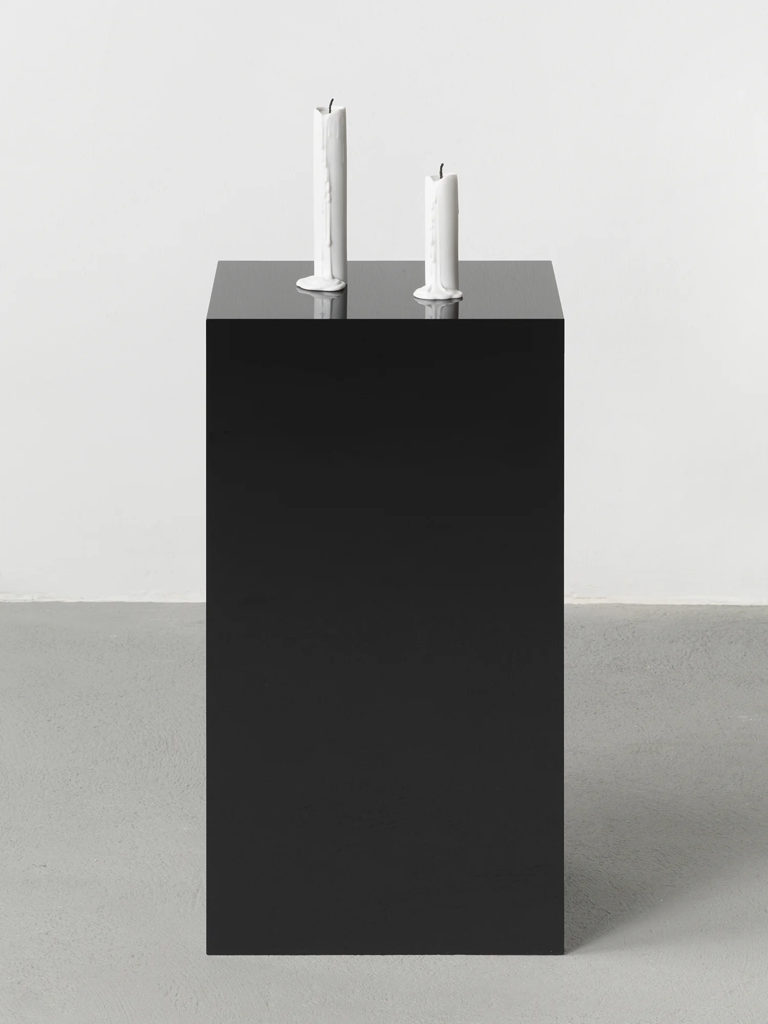 Elmgreen & Dragset , 1 hr. 12 mins/2 hrs. 10 mins, 2017. Courtesy of the artist and KÖNIG GALERIE, Berlin / London. Foto: Roman März © Elmgreen & Dragset.