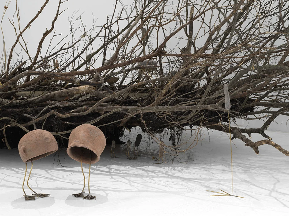 Petrit Halilaj, RU, 2017/2019. Stedspecifik installation. Installationsfoto, New Museum, New York. Courtesy: the artist; ChertLüdde, Berlin; kamel mennour, Paris/London. Foto: Dario Lasagni.