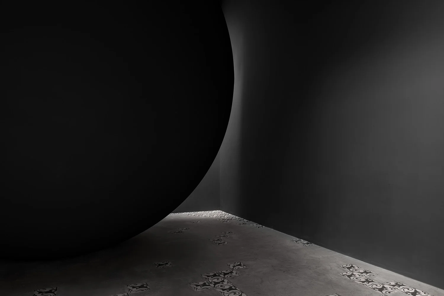 Larissa Sansour & Søren Lind âA Monument for Lost Timeâ, 2019 (installation view). Photo: Ugo Carmeni.