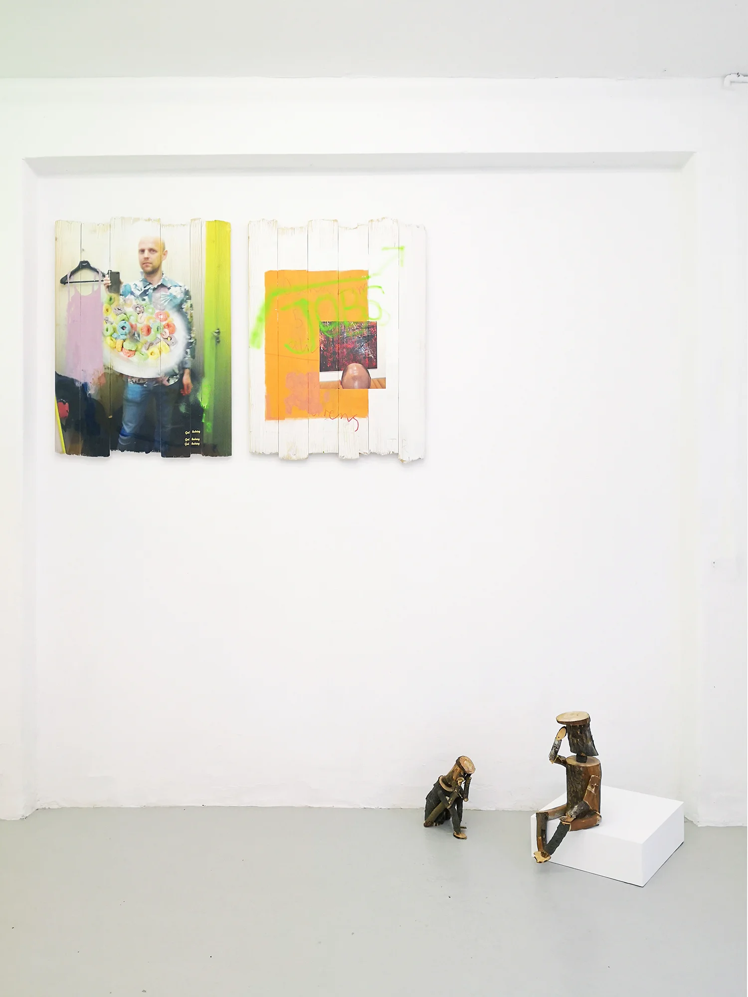 Torben Ribe, Lars Worm & Søren Hüttel “Omkring Træ“ (installation view). Foto: Søren Hüttel.