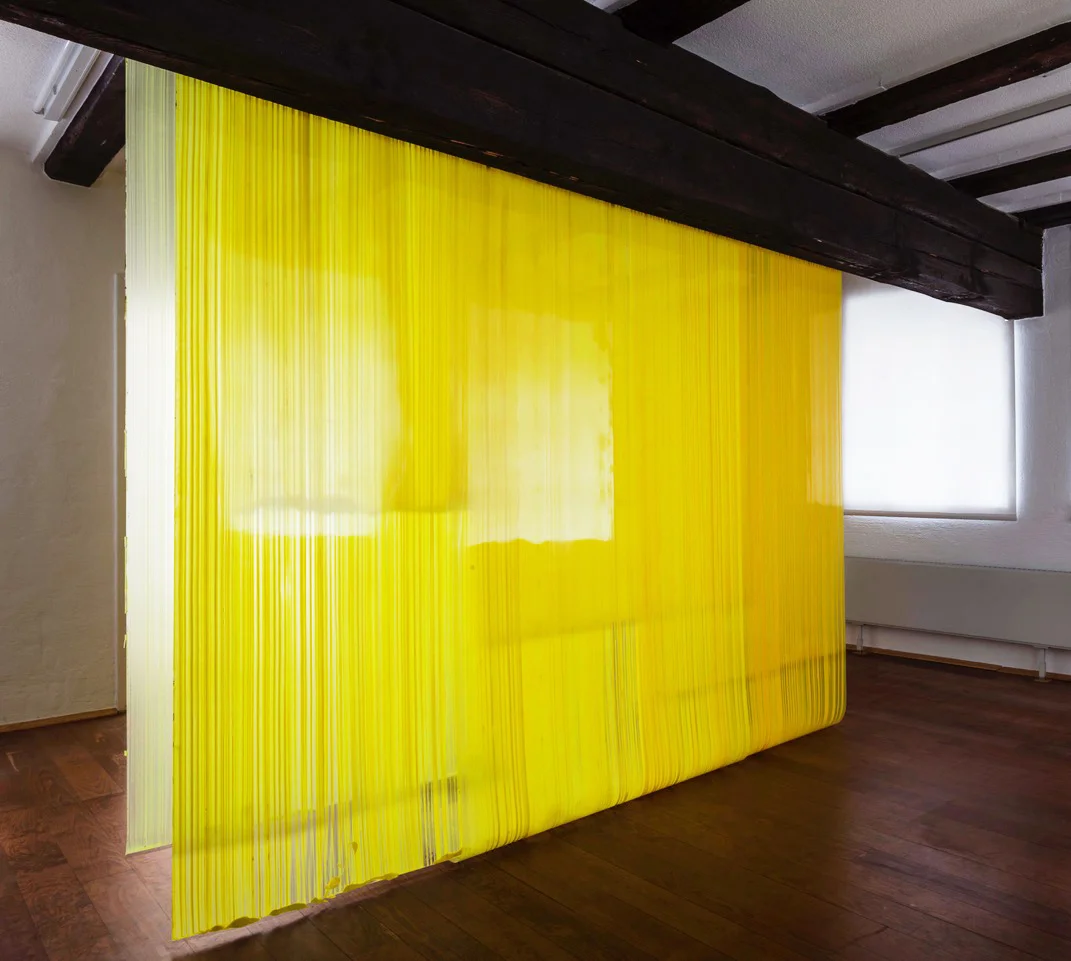 Ruth Campau “FIELDING (yellow),“ 2019. Photo: Lutz Grünke.