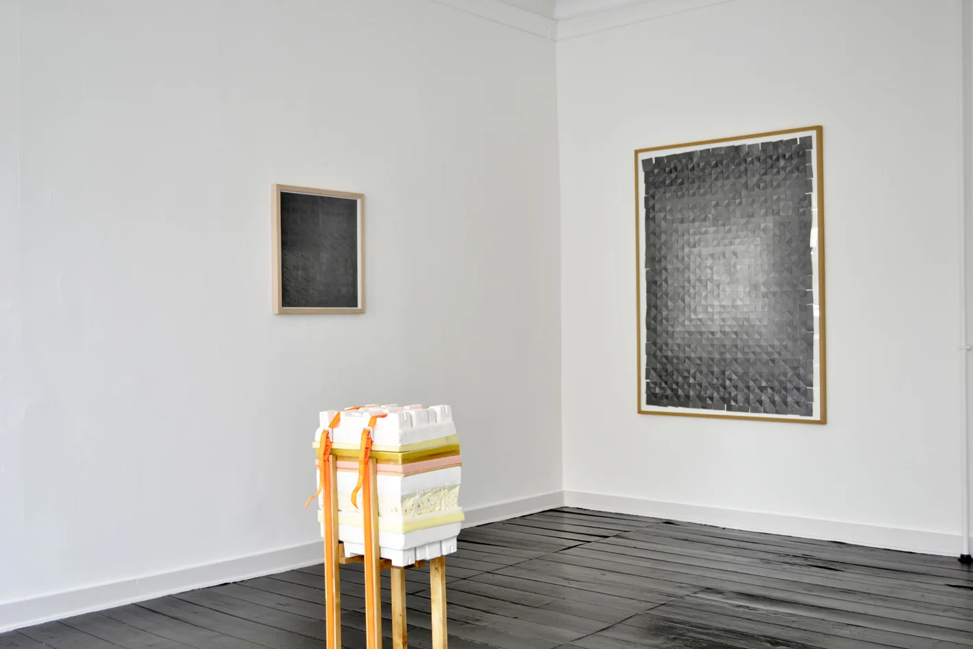 Shinya Ishida, John Knuth, Mette Vangsgaard & Anna Bak âBabylonâ (installation view), Marie Kirkegaard Gallery, 2019.