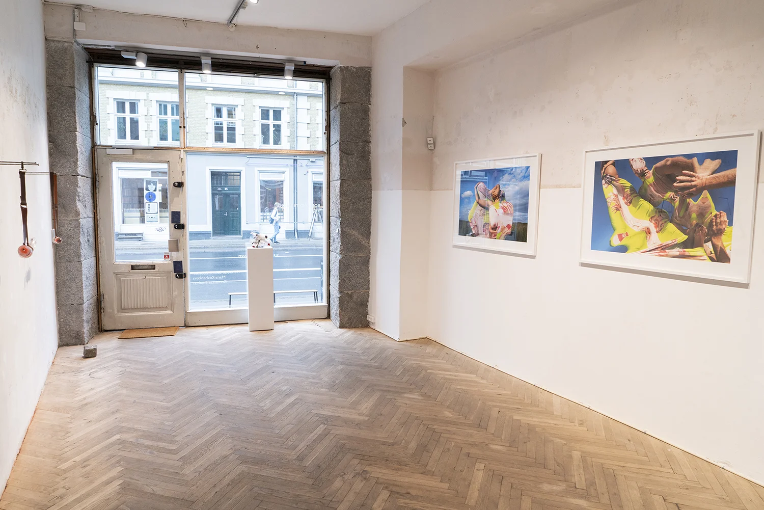 Henriette Sabroe Ebbesen, Domantas Smaizys & Maria Koshenkova “Bodily Extensions“ (installation view). Photo: SIRIN Gallery.