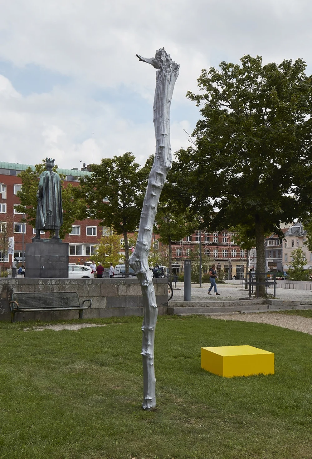 Mikkel Carl (v. Sct. Bendts Kirken). Kunst pĂĄ Sokkel. Foto: Morten k jacobsen.