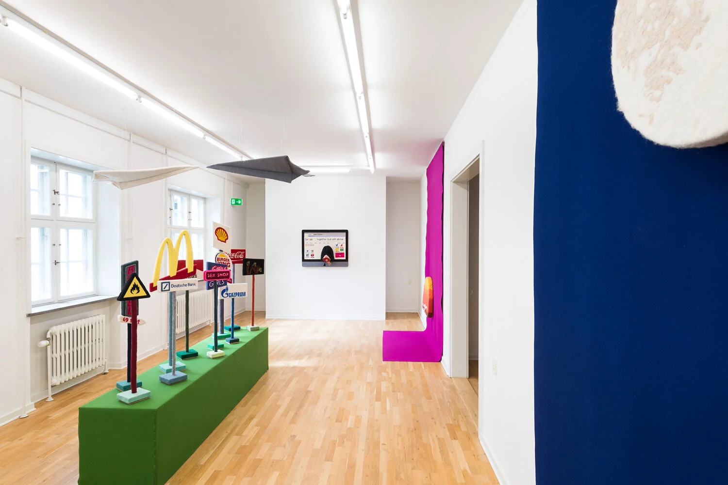 Andreas Schulenburg “Together but still alone” (installation view). Foto: Viborg Kunsthal.