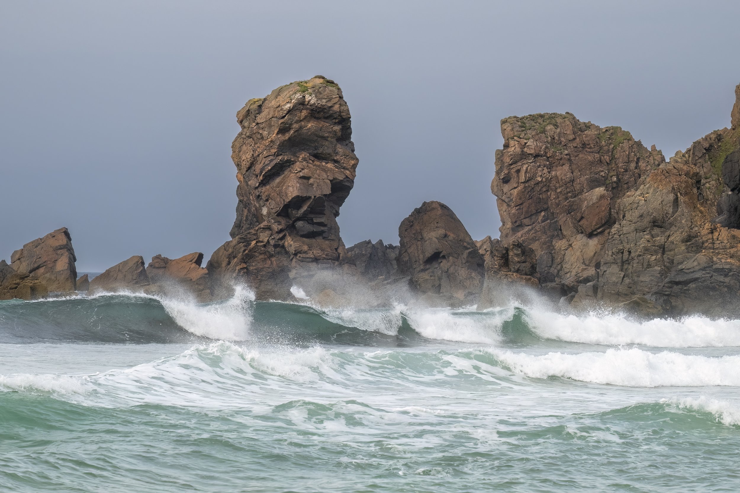 North Atlantic waves, Bostadh beach